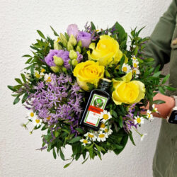 Blumen und Präsente von Blumenversand Edelweiß. Angebot ""Zum Vatertag"" ab 29.99 zzgl. Lieferung.